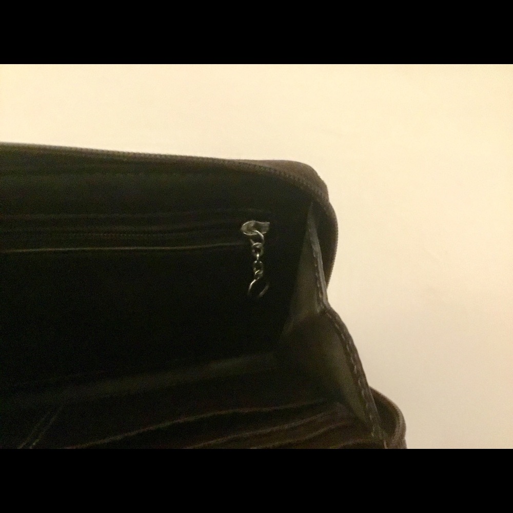 💔SOLD💔 Coach Signature Wallet - Picture 6 of 6